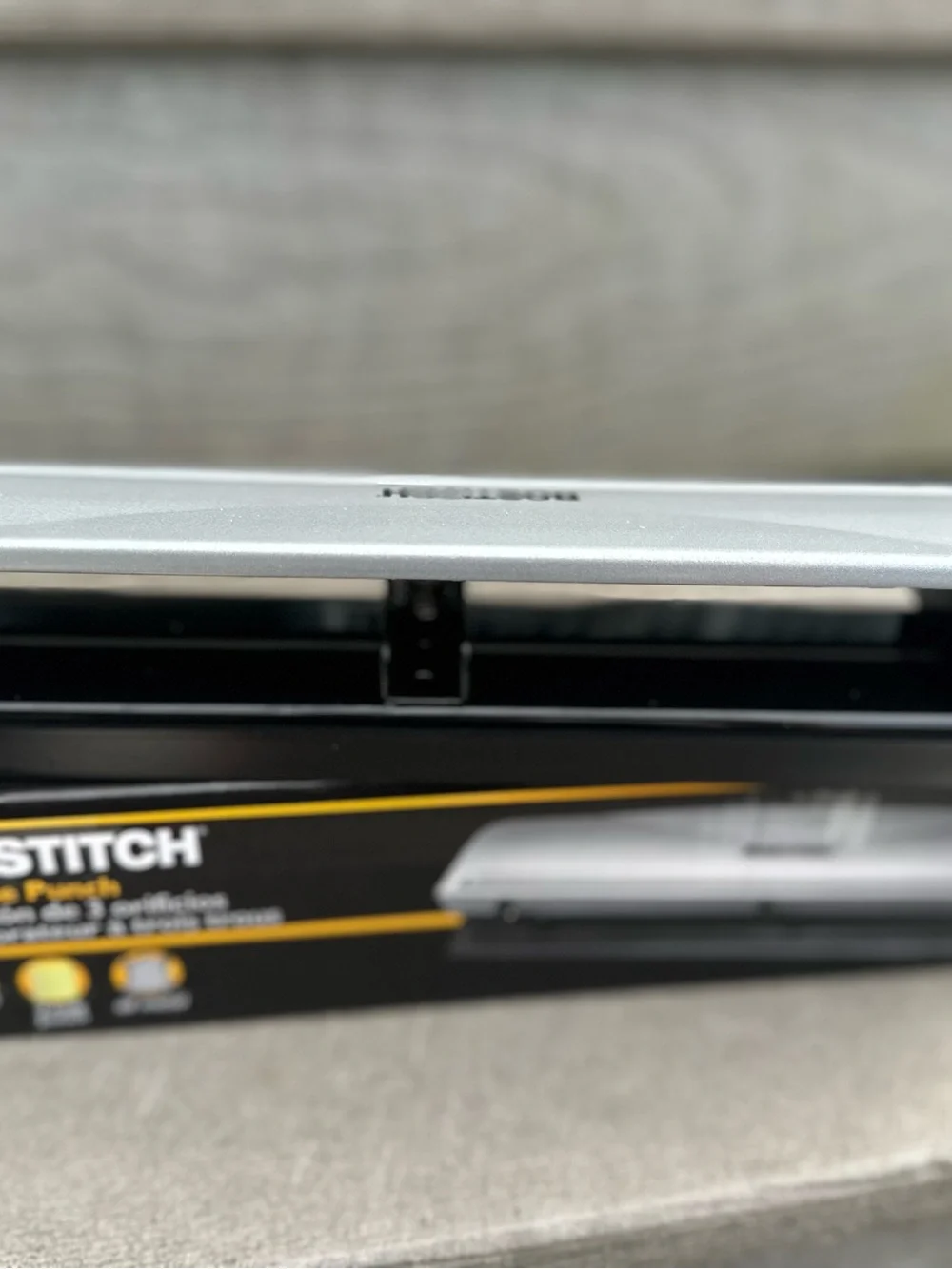NEW Bostitch All Metal 3-Hole Punch Steel Heads, Easy Clean Tray NIB